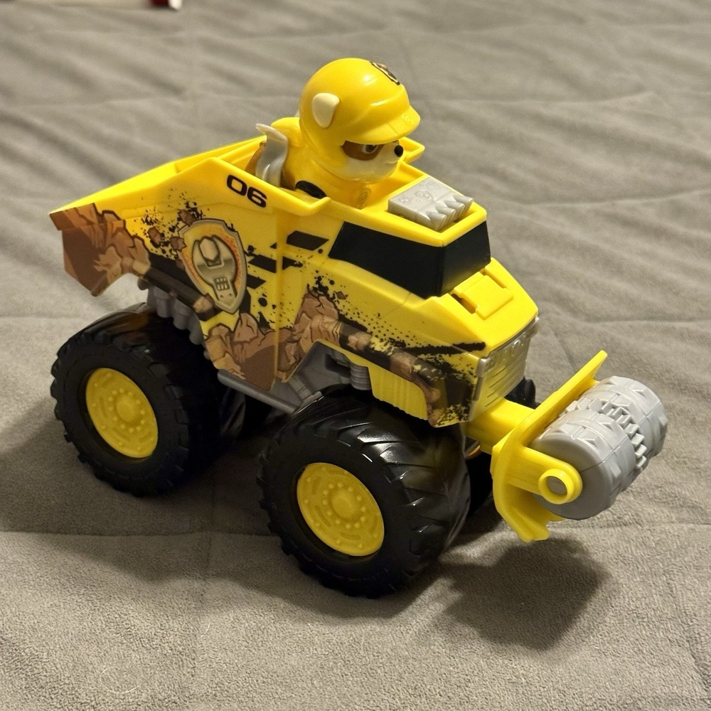Paw Patrol Rubble Rescue Wheels Bulldozer & Figure Yellow Toy Truck Nickelodeon